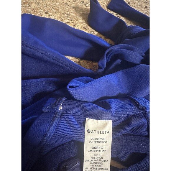 Athleta Swimsuit Top Size 36 B/C Halter Blue Beach Bikini Top Preppy - Picture 3 of 4